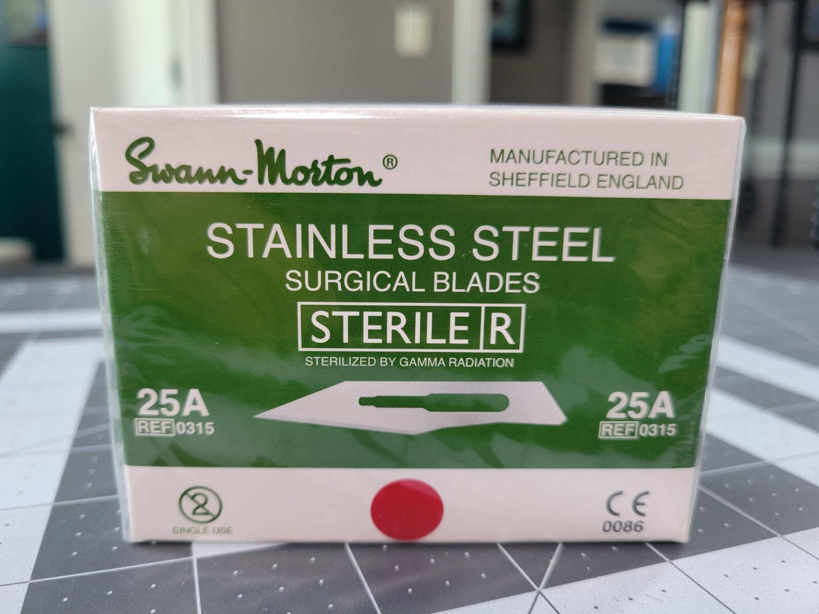 New, Sealed Swann-Morton 25A Stainless Steel Surgical Blades, Pack Of 100