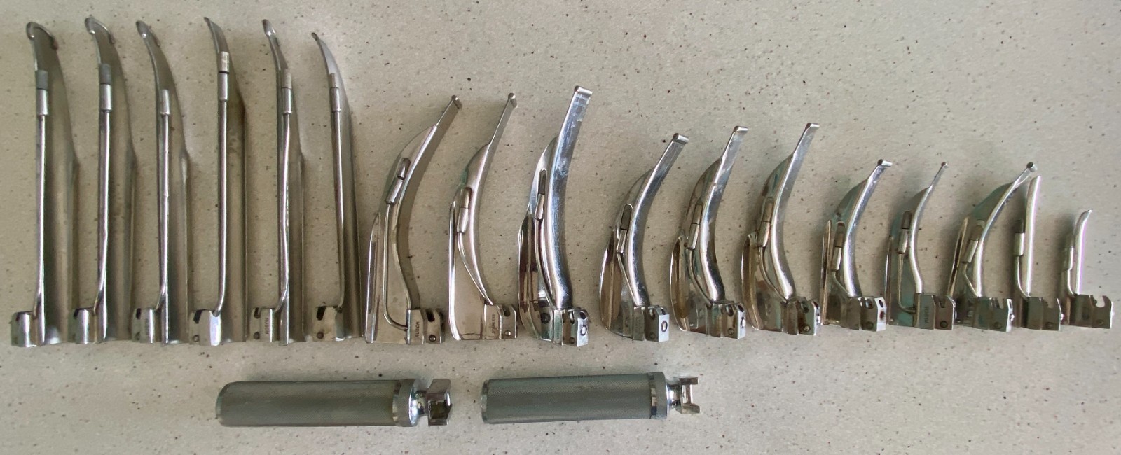 19 Piece Fiber Optic Laryngoscope Handles 11003 11011 Blades Rusch Mac Blades