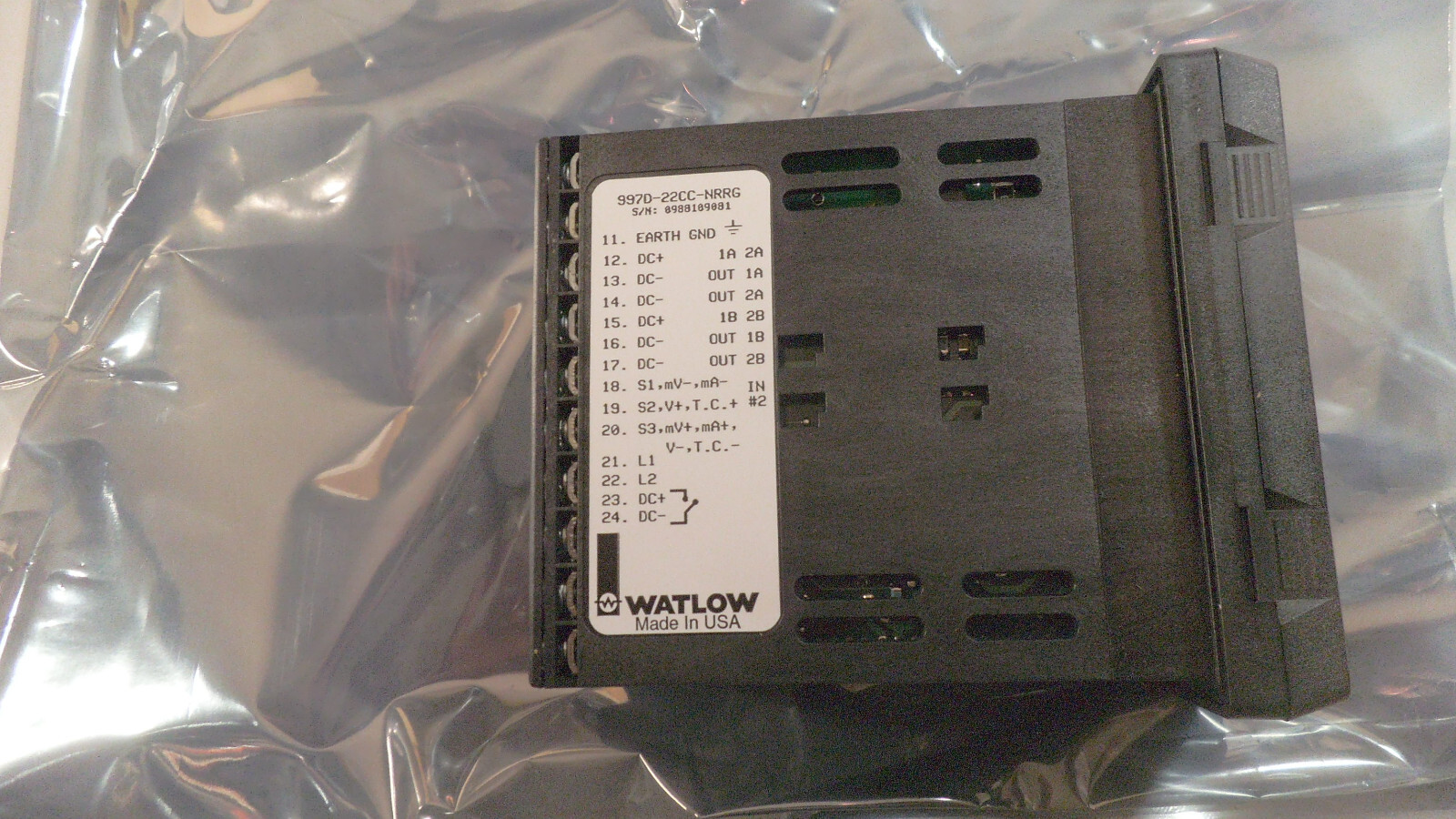 Watlow dual channel digital temperature controller 997D-22CC-NRRG