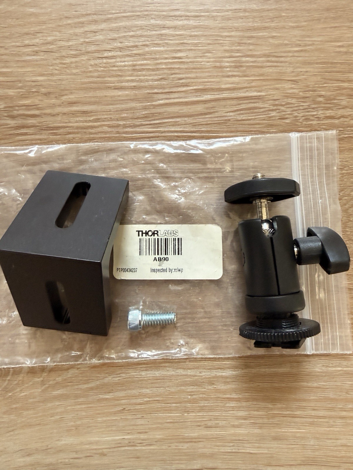 Thorlabs AB90 Right-Angle Bracket & Camera Tripod Head Holder – NEW