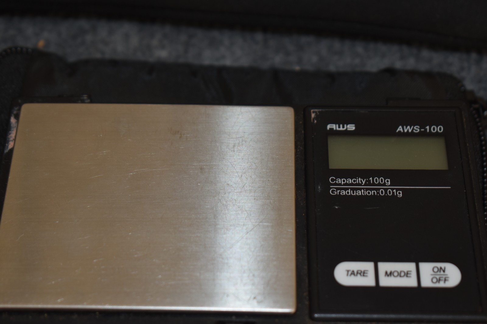 Gram Scales x2, one to 1/1000 gram to 20 grams and one to 1/100 to 100 grams