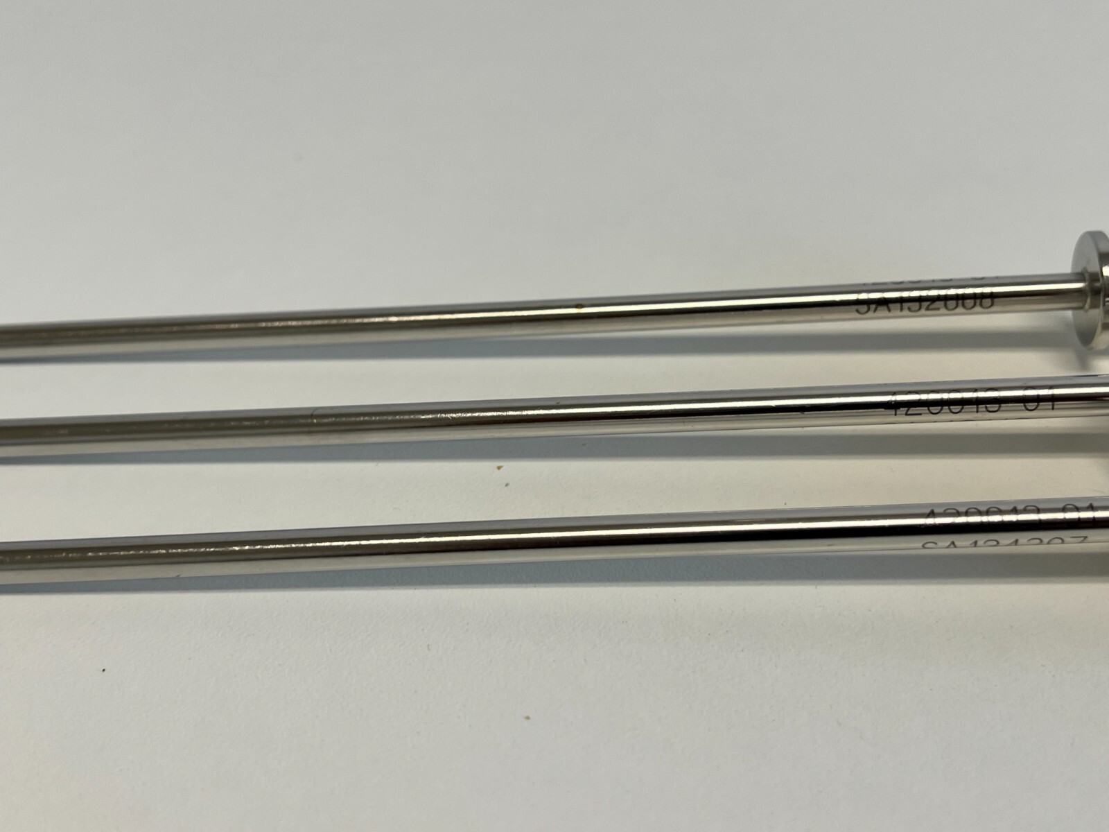 L19: Lot of 3 Da Vinci 420013-01 Surgical Instrument