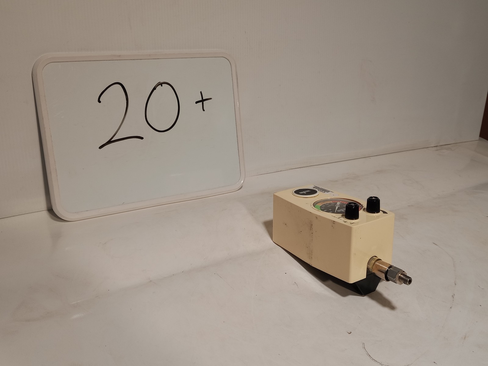Ohio Medical intermittent suction regulator, 8-1251/6-1251/no model as shown
