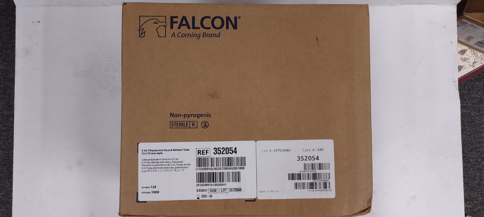 Falcon 352054 (Full Case) 5 Ml Polystyrene Round Bottom Tubes With Caps