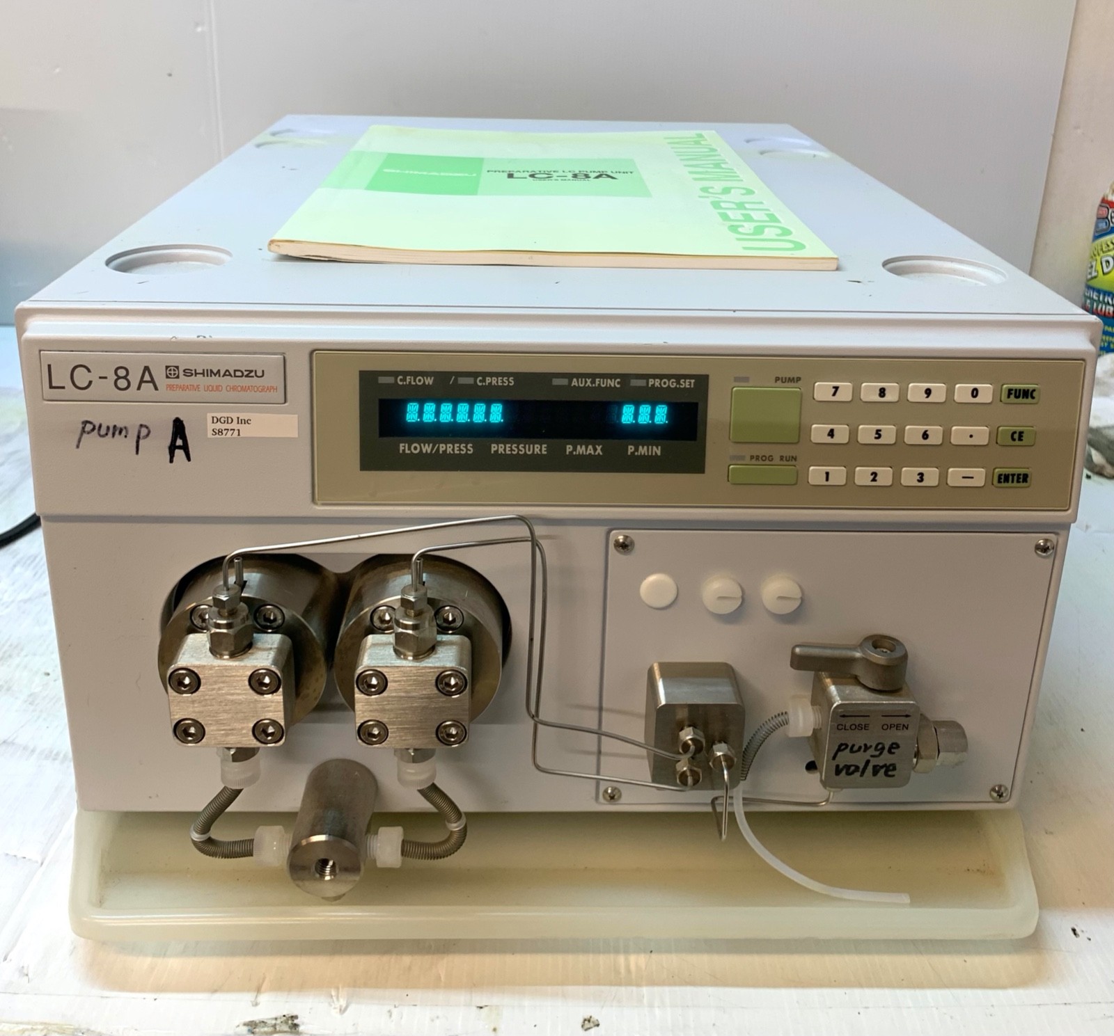 Shimadzu LC-8A Preparative Liquid Chromatograph With Instruction Manual S8771