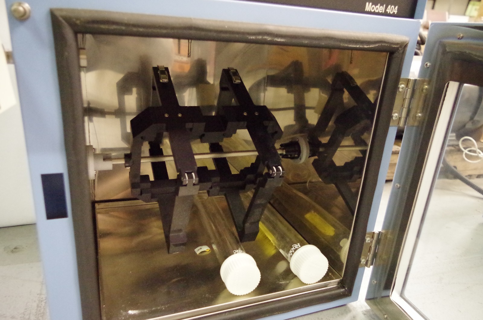 ROBBINS SCIENTIFIC MODEL 404 ROTATION FLEXCHEM OVEN 115VAC 350WATTS CODE: LA100