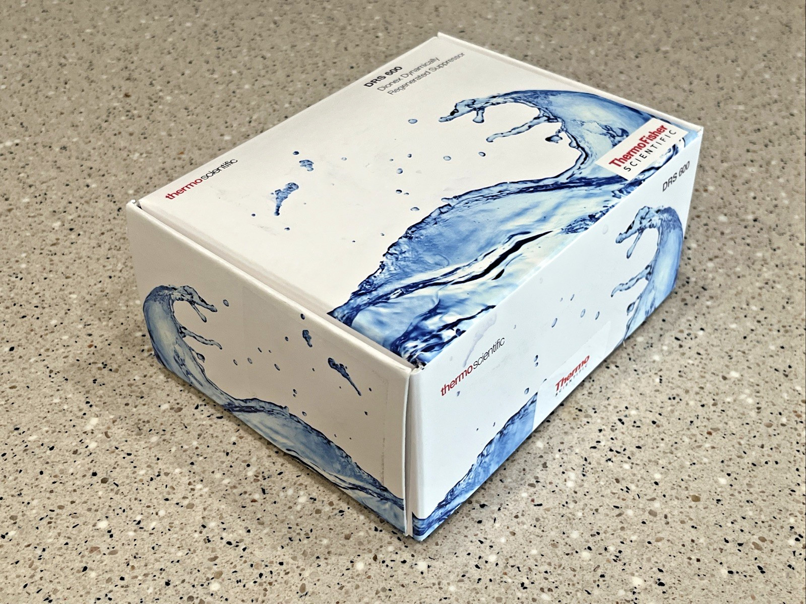 Thermo Fisher 088667 ADRS 600 2mm RFIC Dionex Suppressor *NEW IN BOX**US SELLER*