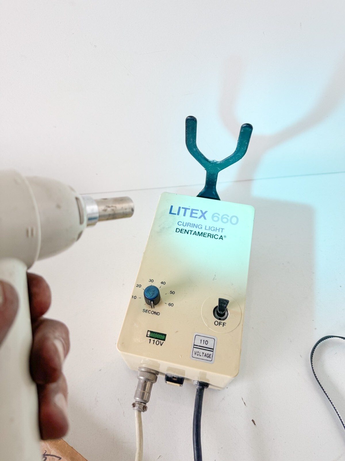USED Litex 660 dental curing light Microlab 350 control, 2 tools, cables EL05