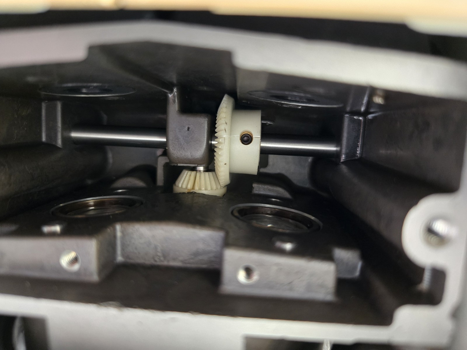 Leica GZ6 stereo microscope with Weighted Boom Stand