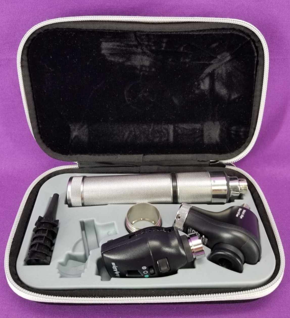 Welch Allyn Set LED MacroView Otoscope & Ophthalmoscope