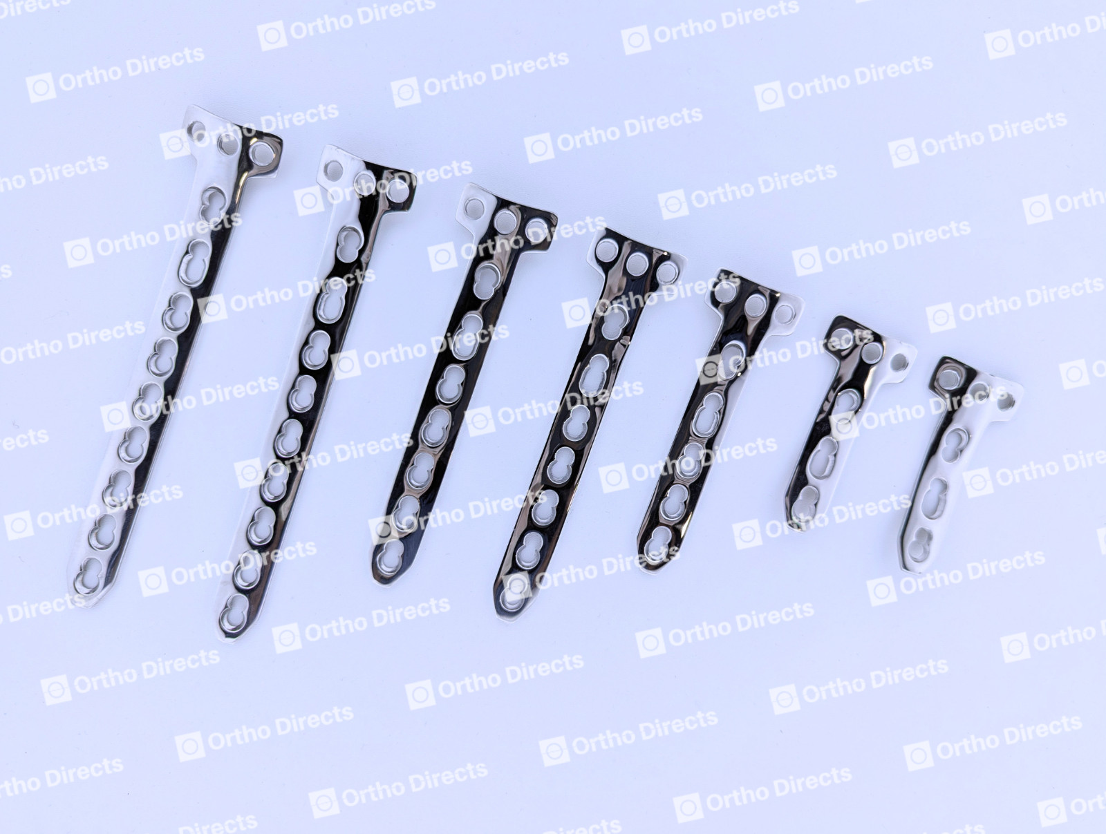 4.5/5.0mm Safety Locking T Plates 3-9 Shaft Holes 14 Pcs Surgical Set SS 316-L