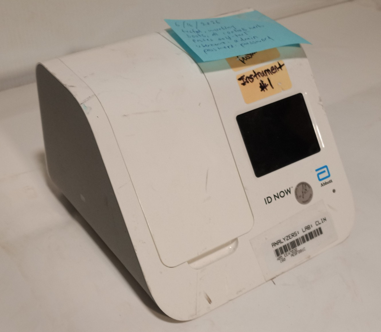 Abbott Diagnostics ID Now EQ002002A Fast Point-Of-Care Molecular Testing Device