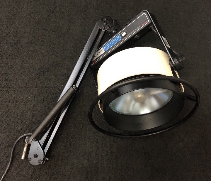 STERIS Examiner 10 Examination Light Parts/Repair Unknown Working Condition