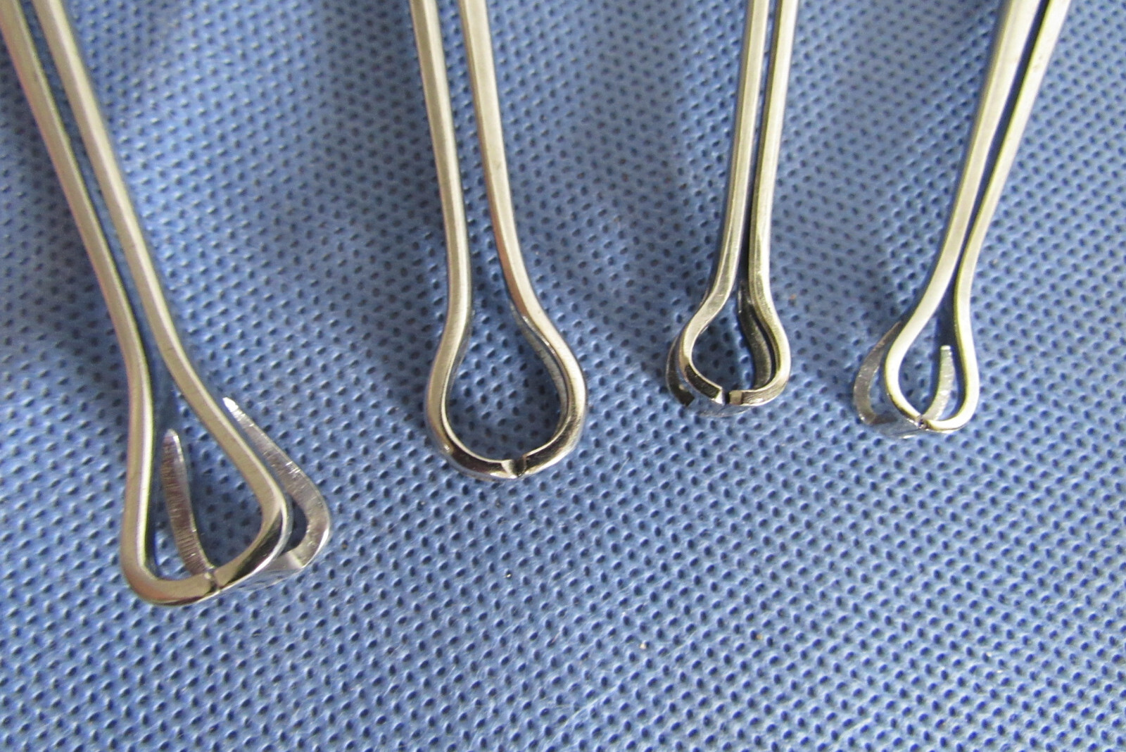 Lot of 4 Babcock Tissue Forceps Pilling & Unbranded (name faded) High Quality