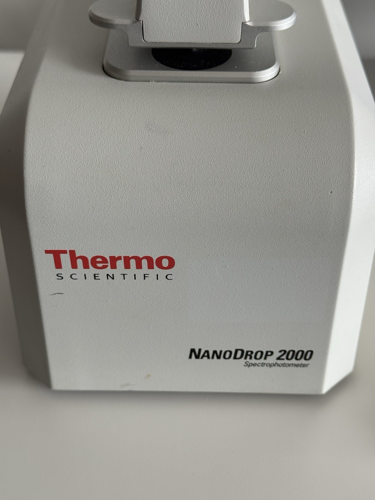 Thermo Scientific NanoDrop 2000 Spectrophotometer.