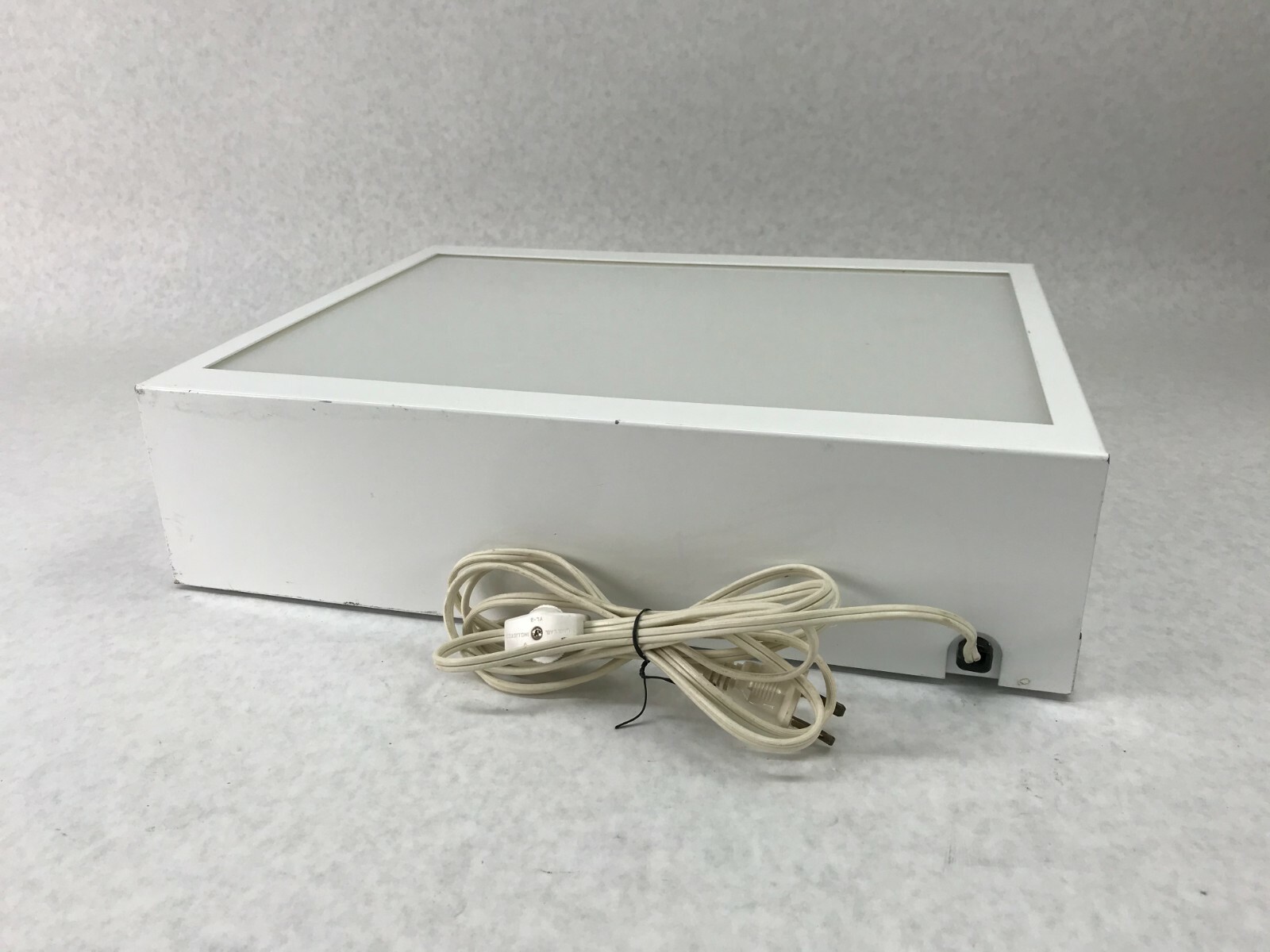 Stratagene 400510 White Light Box 120 VAC 0.5A 60 Hz – Tested
