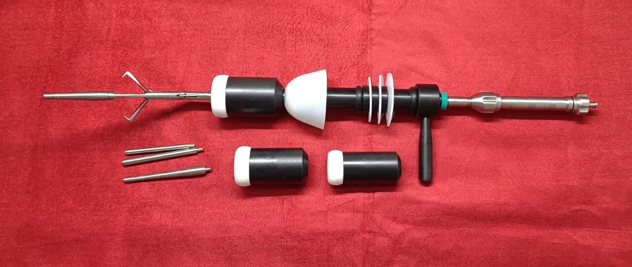 Laparoscopic Gynecology Dr. Mangeshkar-Type Uterine Manipulator Articulation