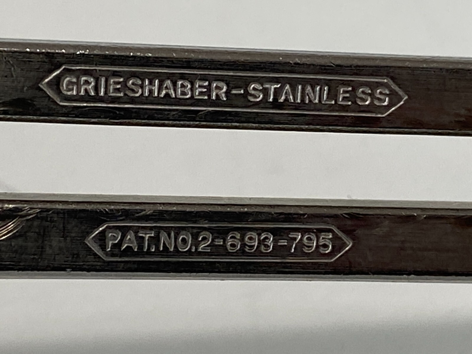 L26: Lot of 2 Grieshaber 2-693-795 Balfour Retractor