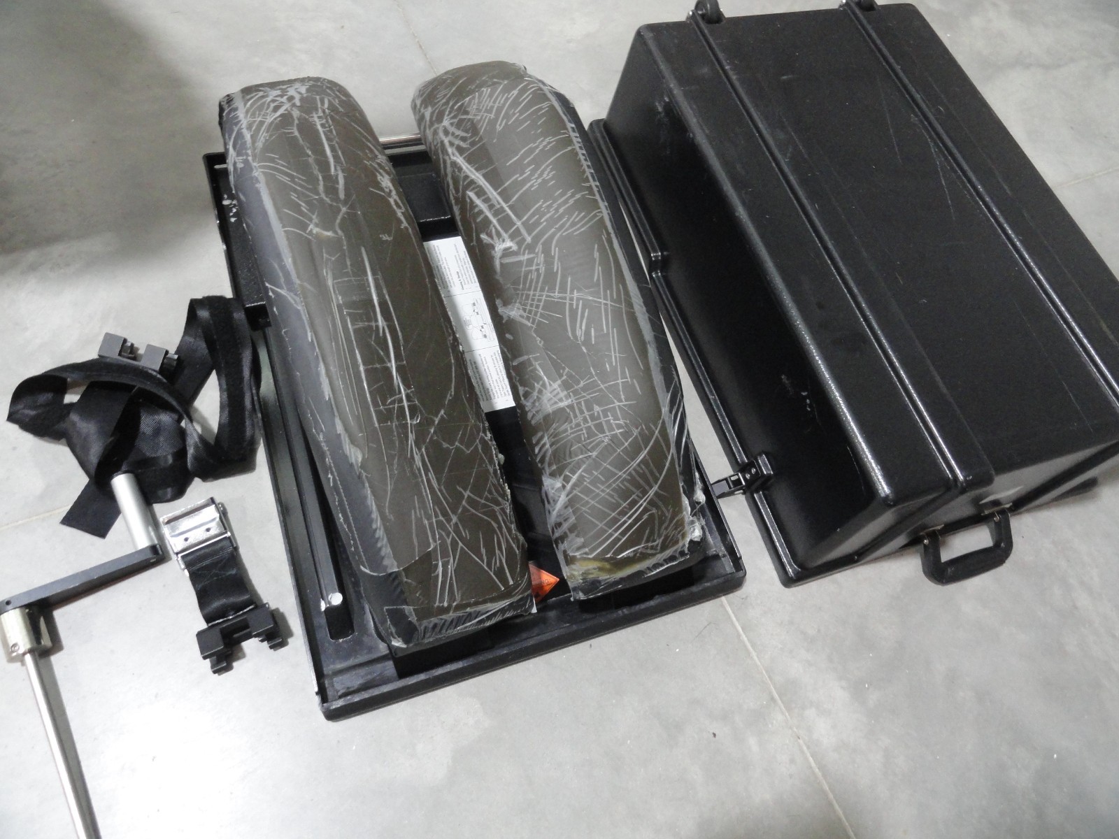 Mizuho OSI Wilson Frame Model 5319G w/ Case, Hand Crank Straps -Spine Positioner