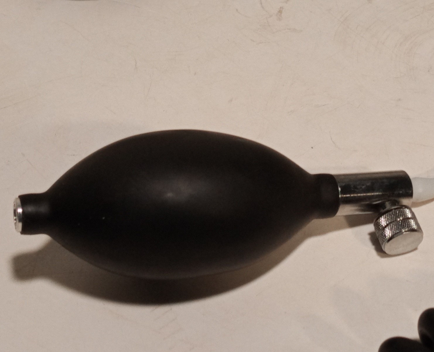 Welch Allyn 7670-01S Aneroid Sphygmomanometer With Adult 11 Arm Cuff