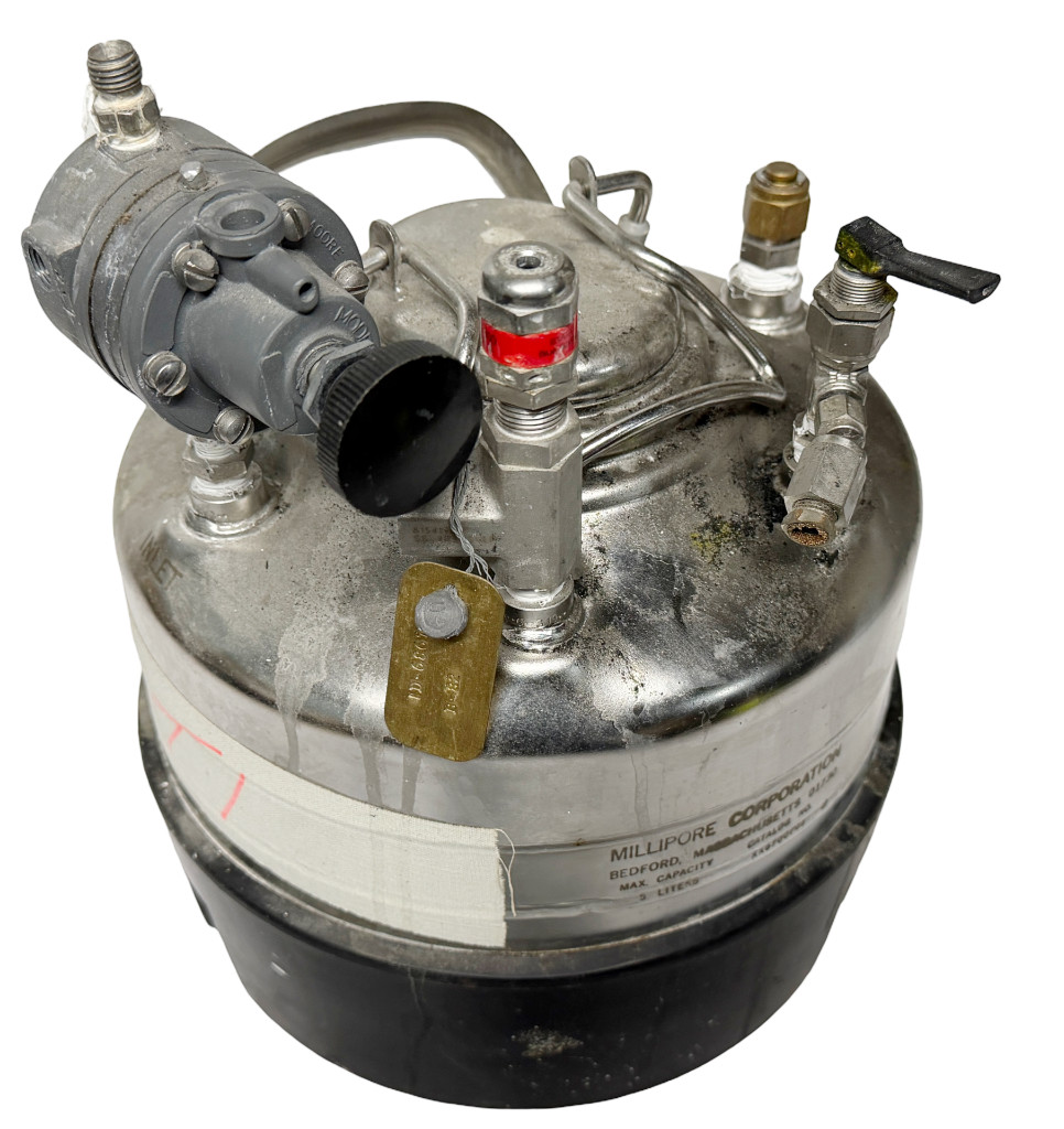 Millipore XX6700P05 Dispensing Pressure Vessel 5 Liter 100PSI Stainless Steel