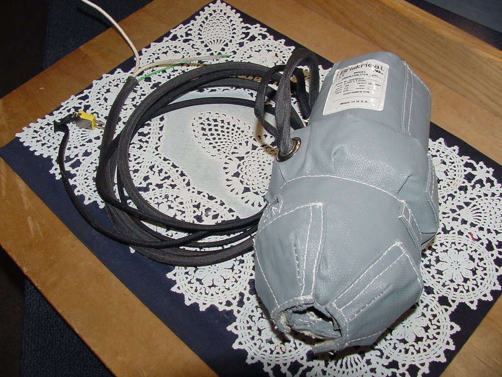 BriskHeat UMDN13561TSN-001, Full Coverage Heater, 0.75ID X 9.625In 120V, 110Watt