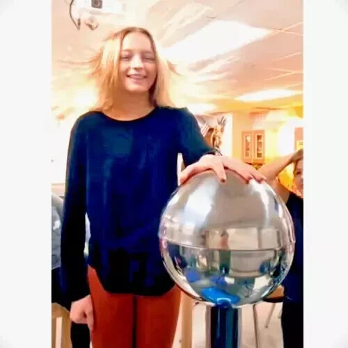 Van De Graaff Generator Motorised In Heavy Motor With All Practical Accessories