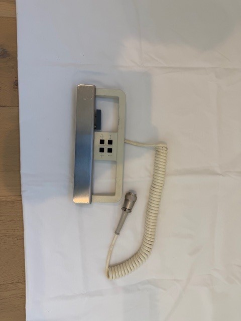 **268*** Siemens Top Table Handswitch Part Number: 08601544
