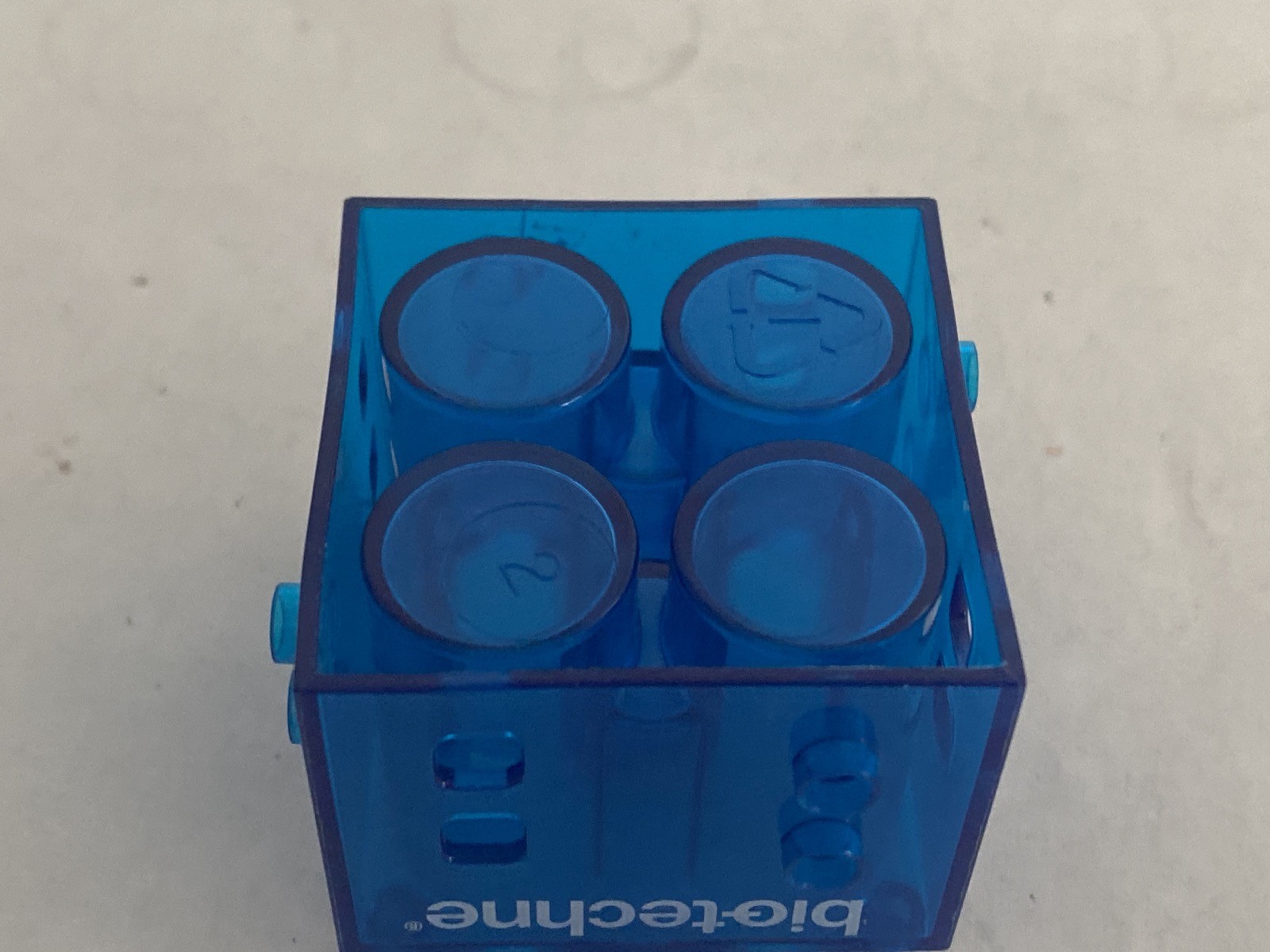 BIOTECHNE 4-Place Plastic Tube Holder Blue 14mm ID Holes 1-7/8” L x 1-7/8” W