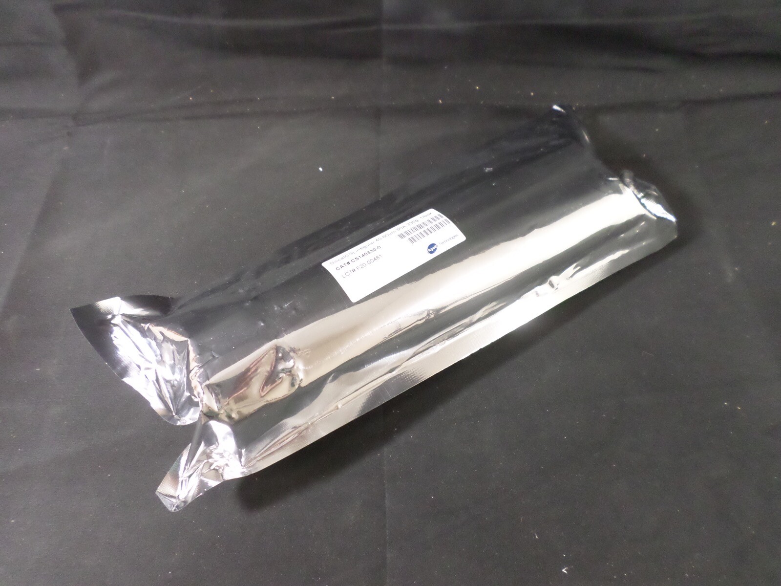 AGELA 40-60μm 330g 60A Silica Flash Column Irregular CS140330-0 (1/Bag)