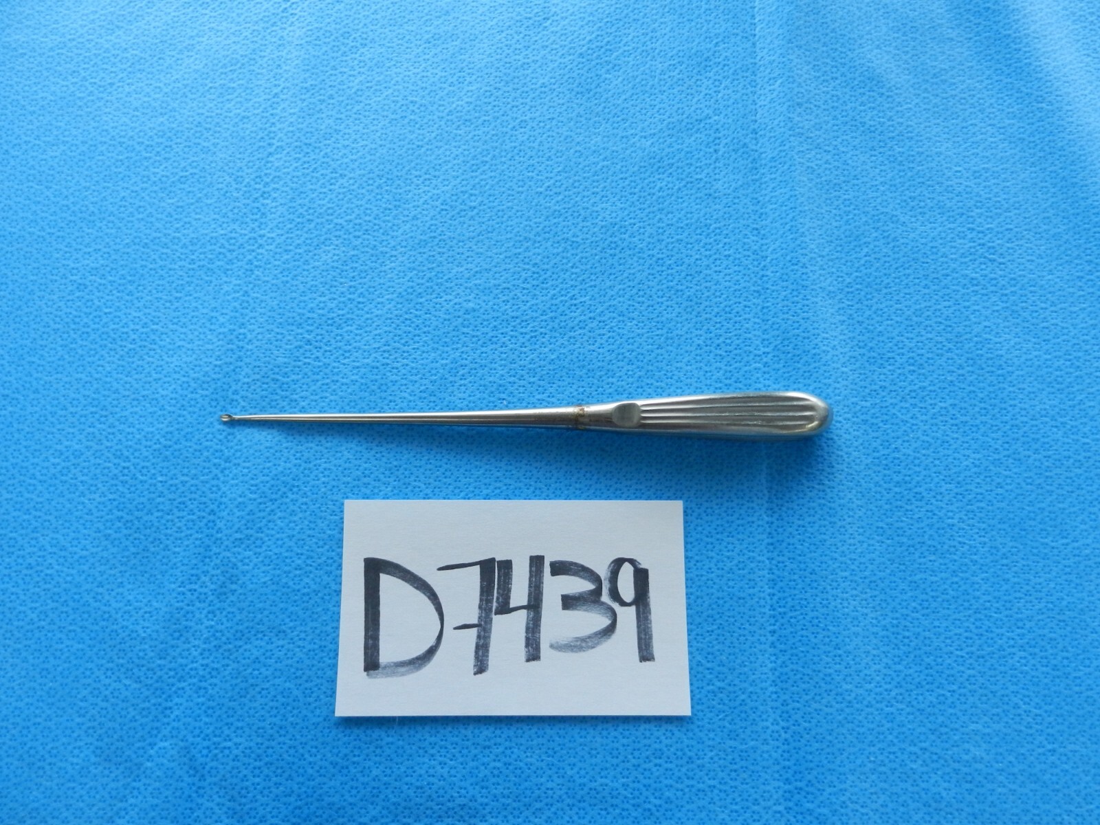 D7439 V. Mueller Bruns Straight 3.7mm Cup Curette 22.9cm OS993-003