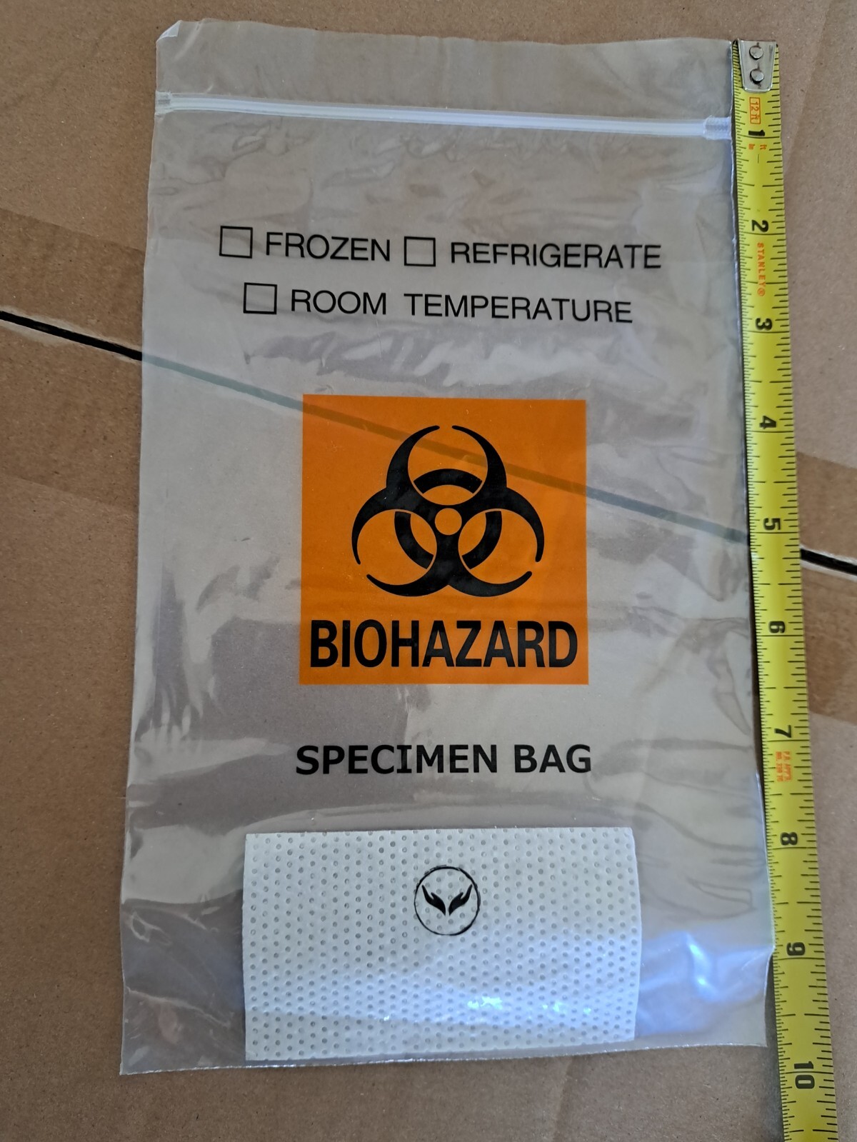 Bags 6″x9″ Specimen Transport Biohazard Bag, Econo-Zip, with absorbent-pad