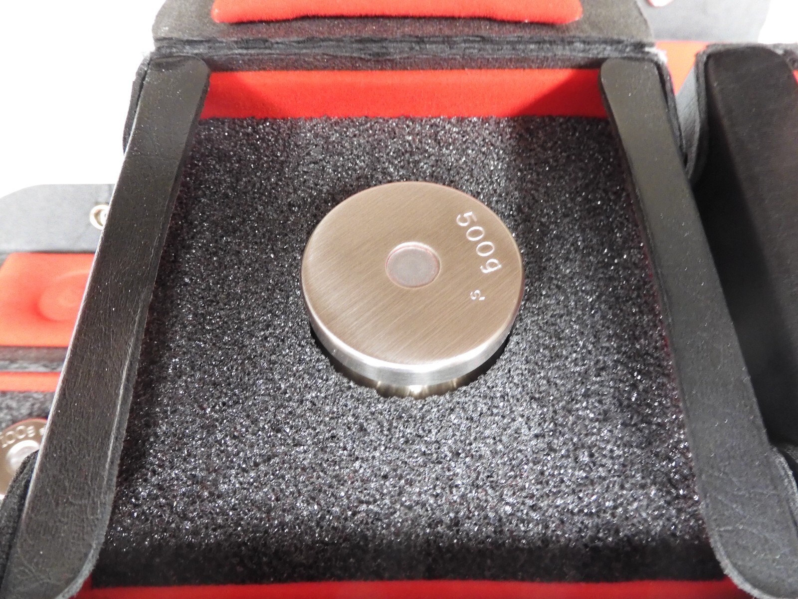 Unknown Mfg. precision weights – 100g, 200g, 500g – QA11