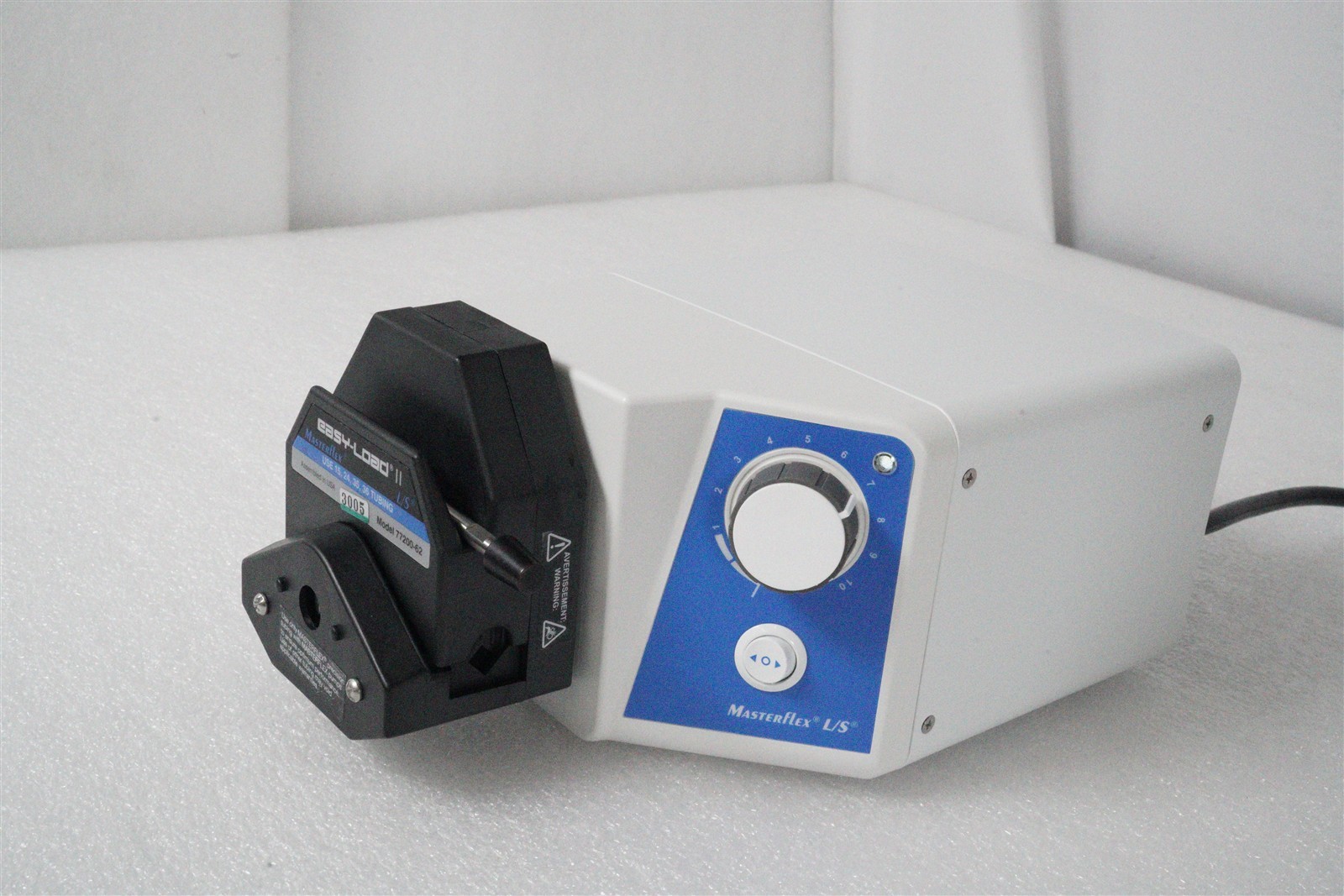 Cole Parmer Masterflex L/S 7555-00 Drive 200-600 RPM, w 77200-62 Easy Load Head