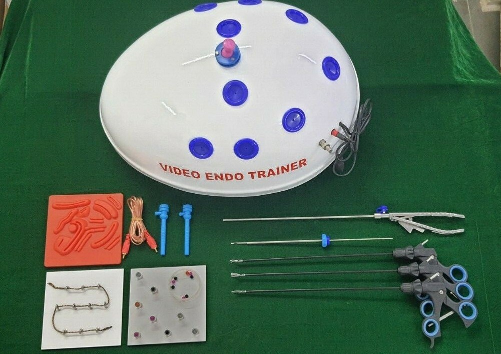Laparoscopic Pelvic-Trainer with 5 Basic Instruments with 3 practice materials