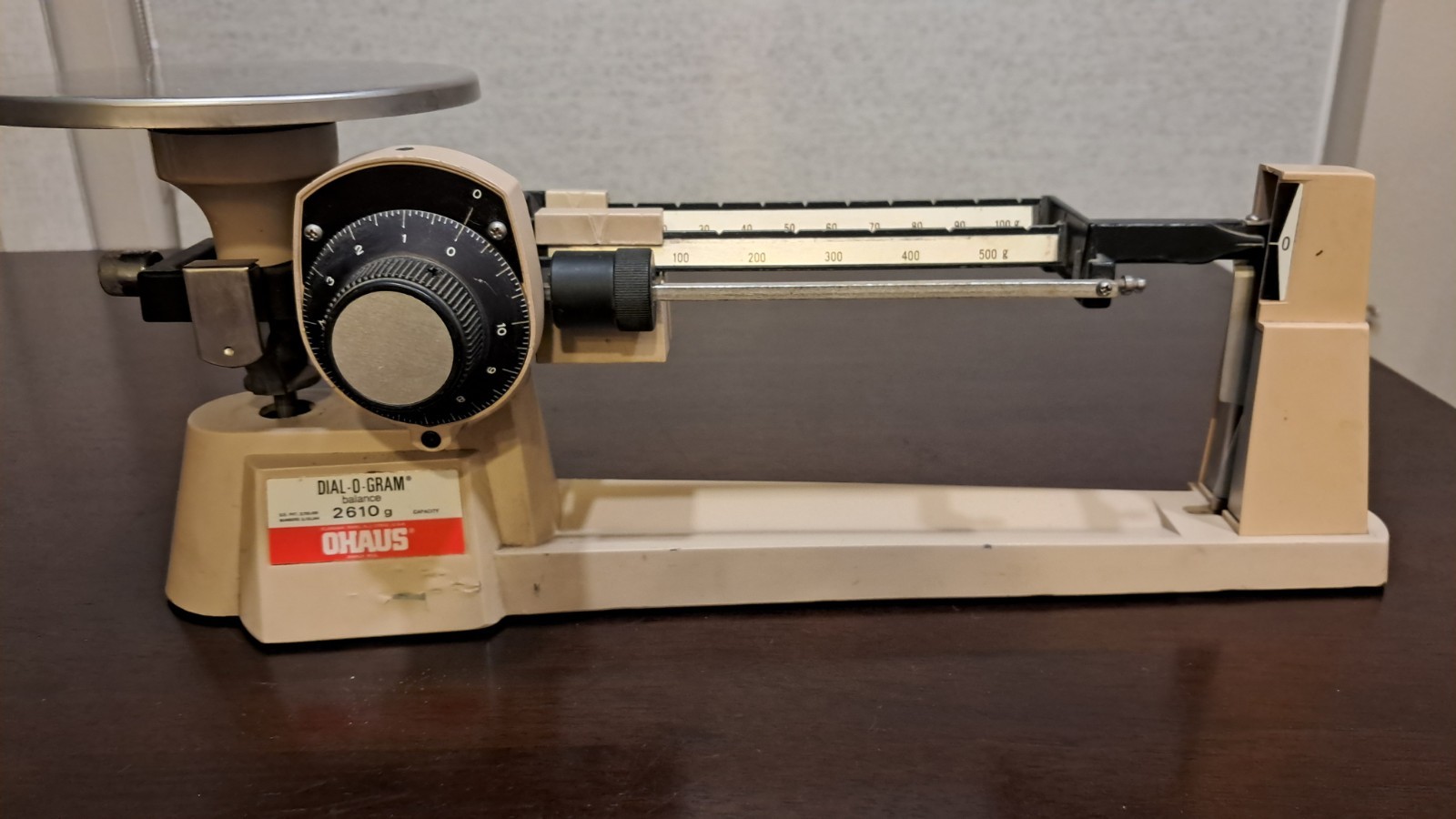 Ohaus Dial-O-Gram 1650-00 Mechanical Balance Scale 2610g Capacity Laboratory