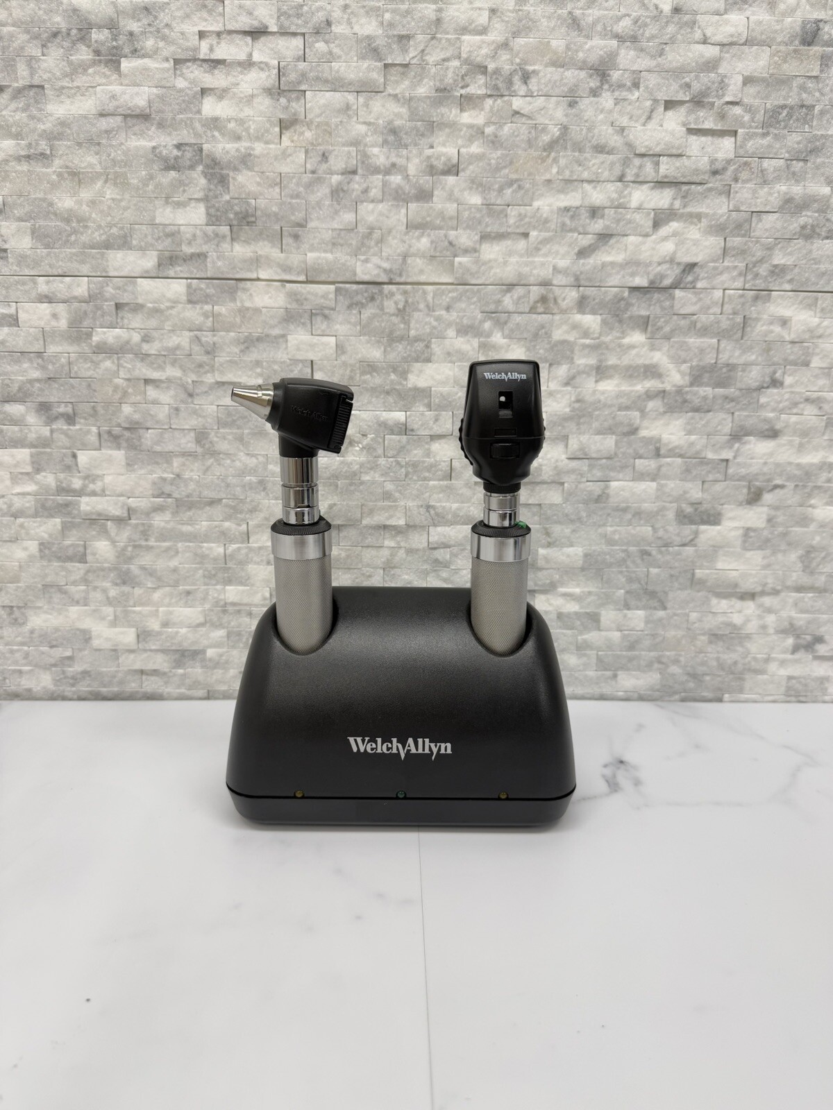Welch Allyn Desk Charger w/ Ophthalmoscope & Otoscope