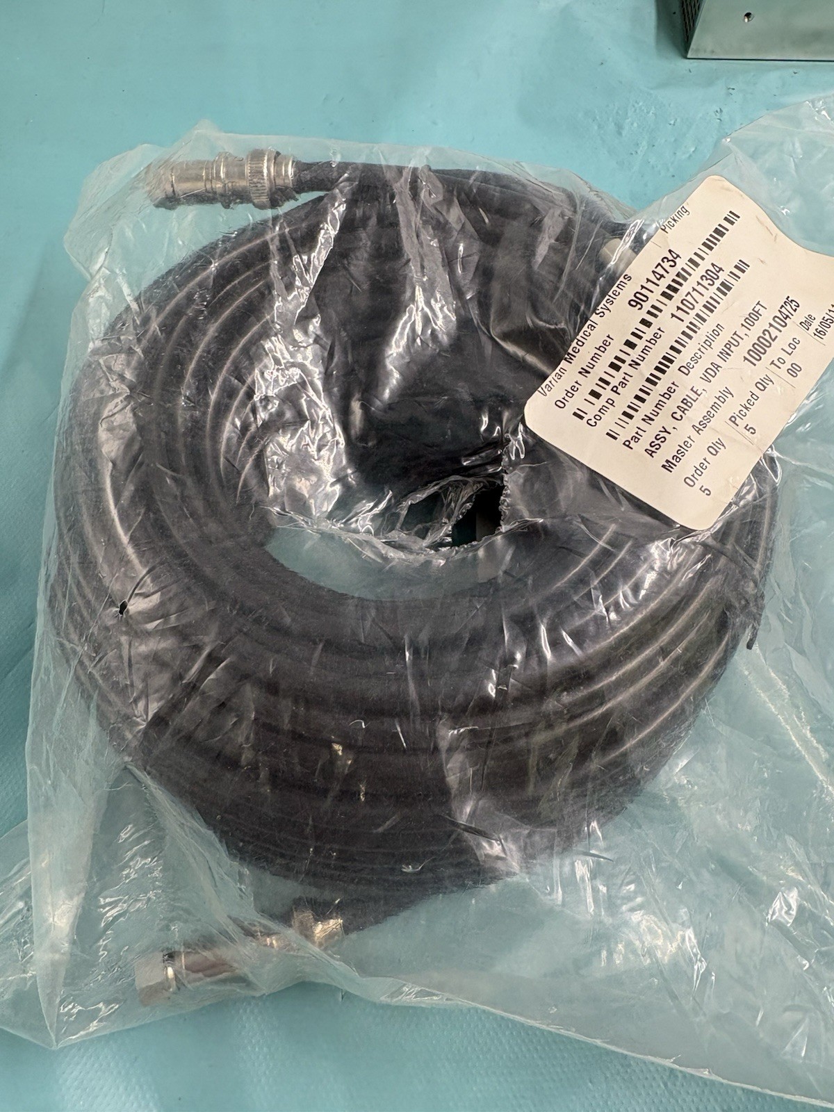 Varian Medical Systems 1107113-04 Video Cable Assembly 100ft VDA Input – NIB