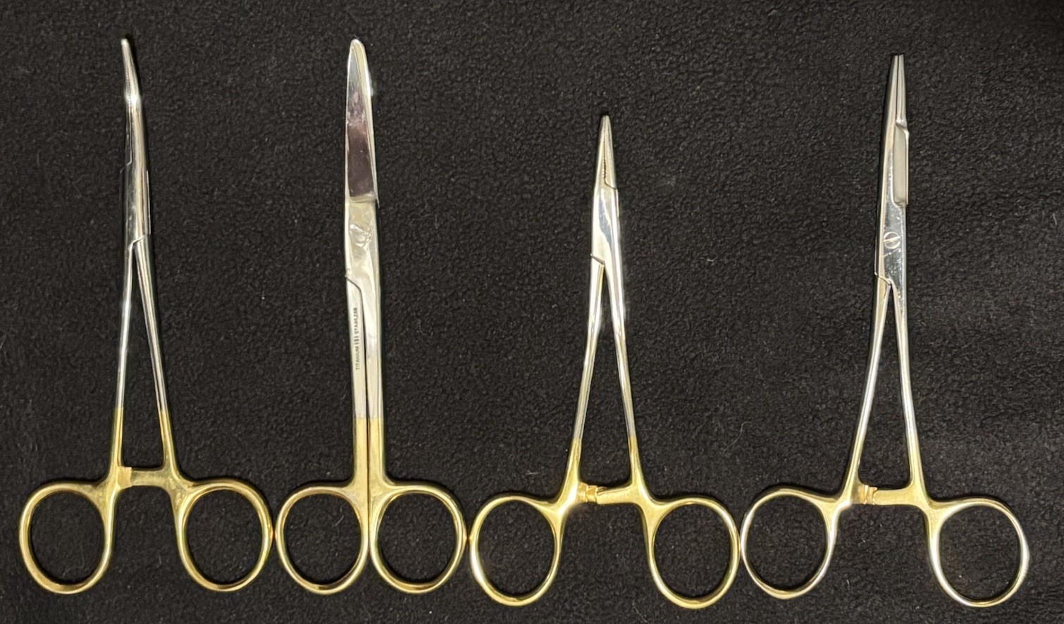 Estate, Lot Of 4 Assorted Surgical Scissors: Unbranded