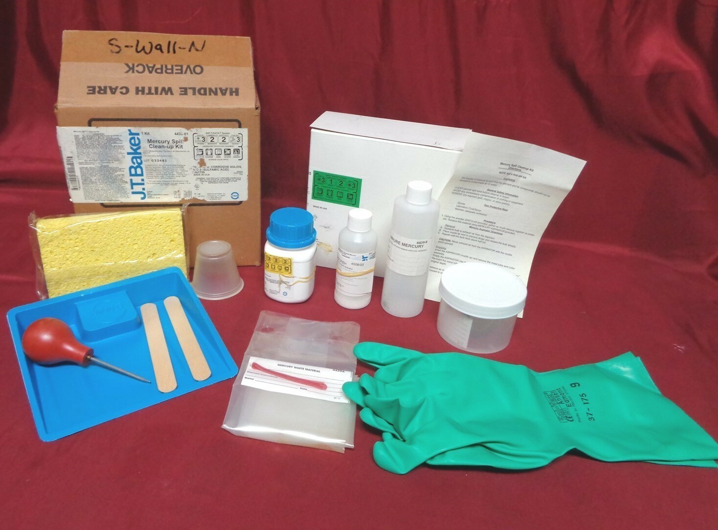 J.T. BAKER ~ MERCURY SPILL ~ CLEAN-UP KIT ~ PART NUMBER 4439-01 ~ NEW IN THE BOX