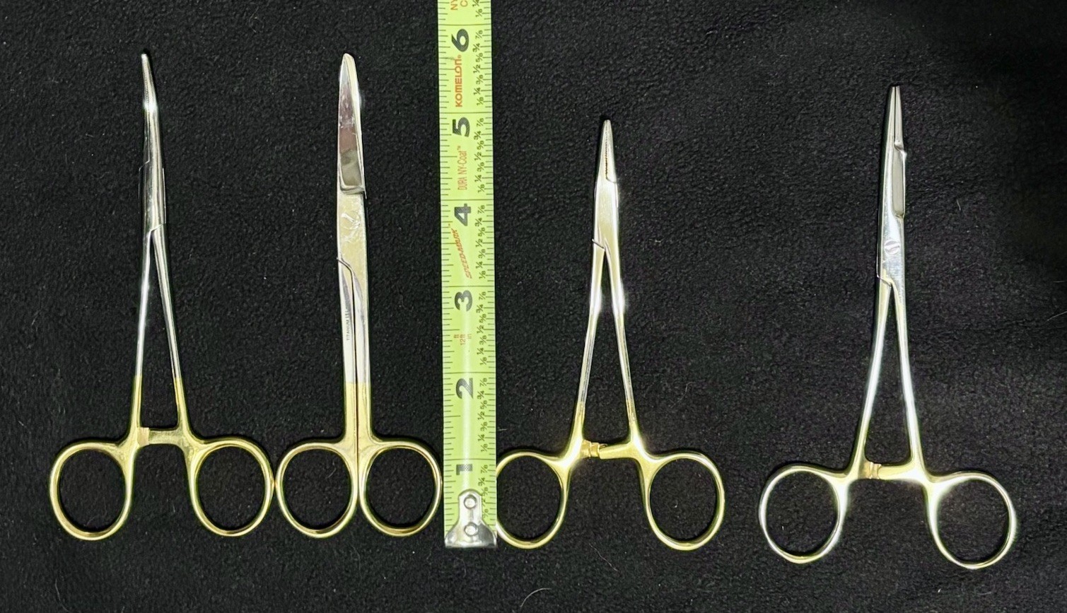 Estate, Lot Of 4 Assorted Surgical Scissors: Unbranded