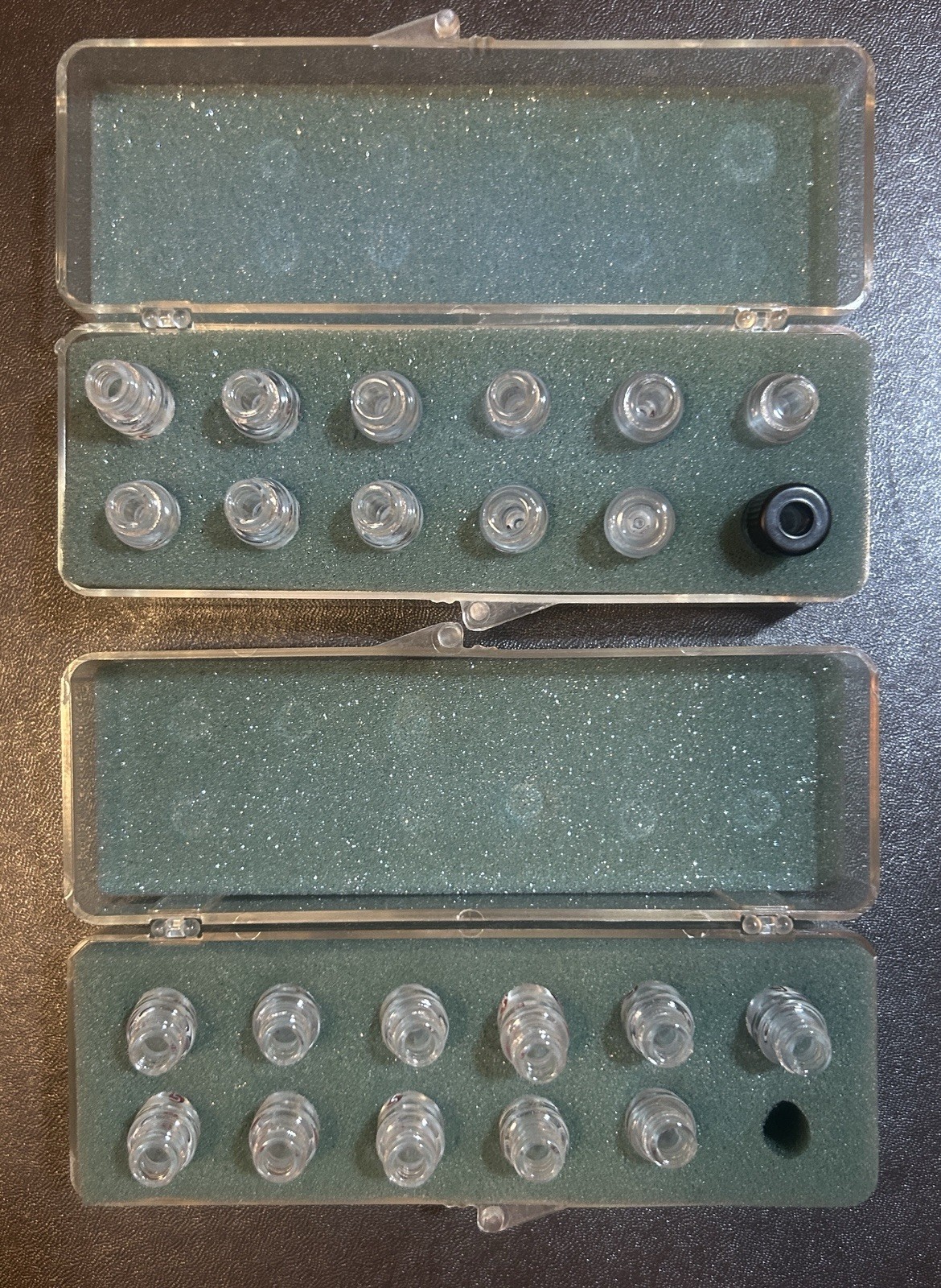 Vintage Supelco 3-3206 Chromatography Glass Micro-Vials 0.1ml V-Bottom Lot of 23