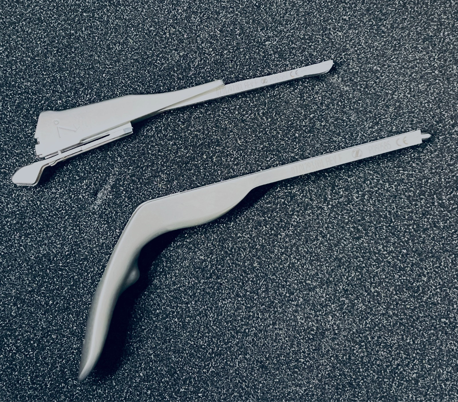 Zimmer Spine Dynesys 07.0129.001 Cord Guide 7 ̊ + 07.1293.001 Glide Instrument