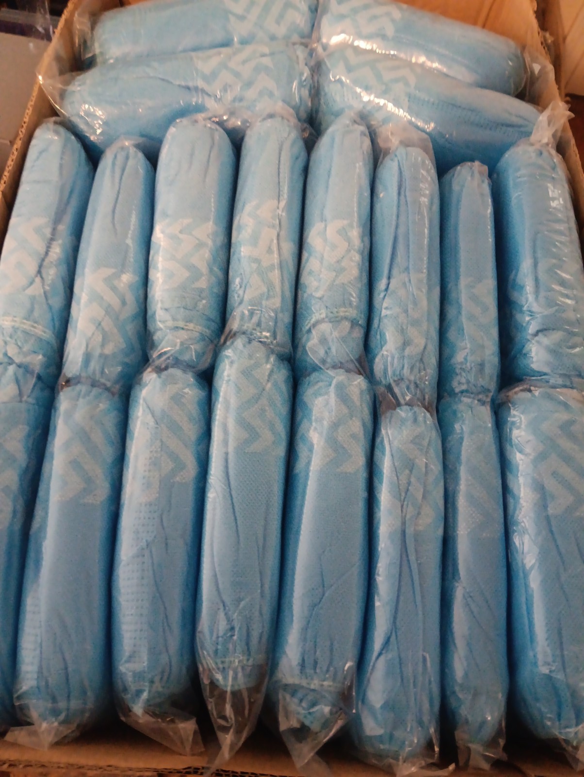 1000-count Disposable Non-Skid Non-Woven Shoe Covers – LARGE – Blue