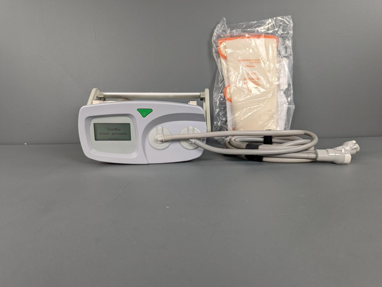 Huntleigh Flowtron Universal AC600 DVT Pump with Warranty & Large Calf Garments