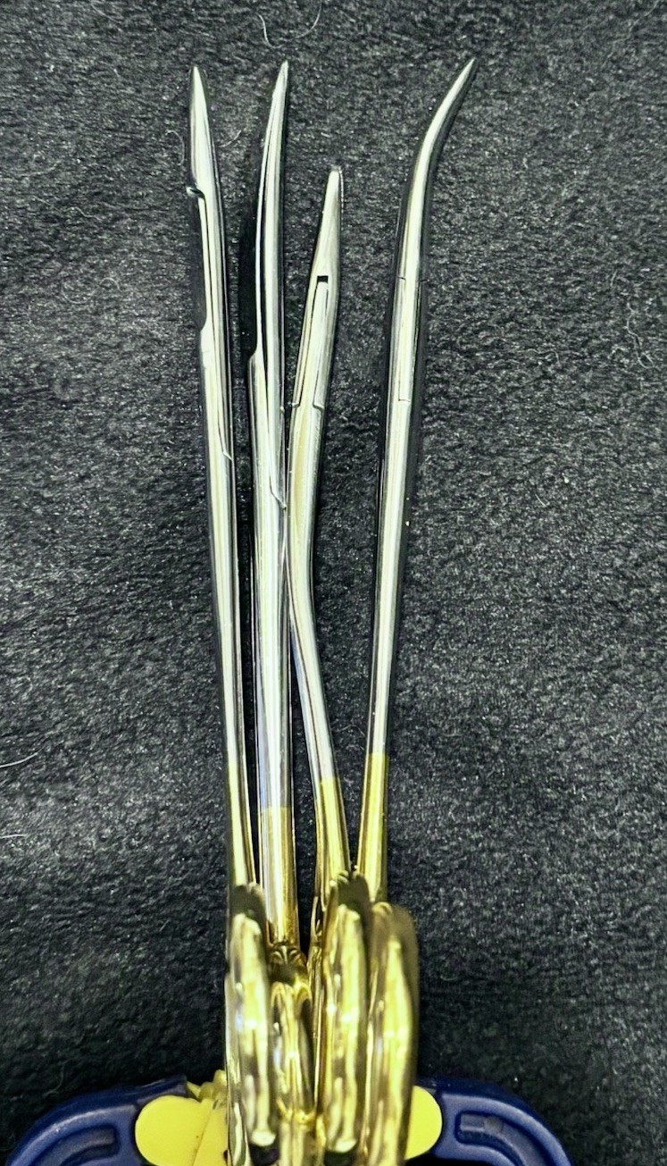 Estate, Lot Of 4 Assorted Surgical Scissors: Unbranded