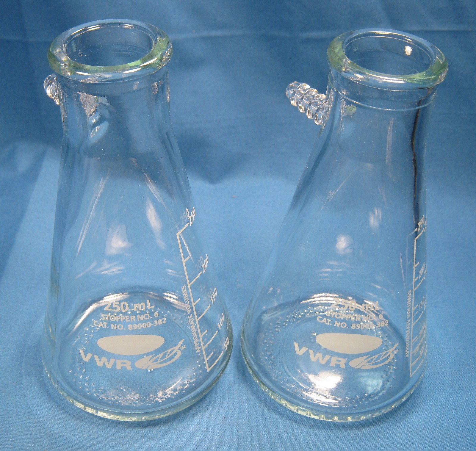 VWR 250 ML HEAVY WALL FILTER FLASKS X2 NEW OLD STOCK FREE SHIPPING