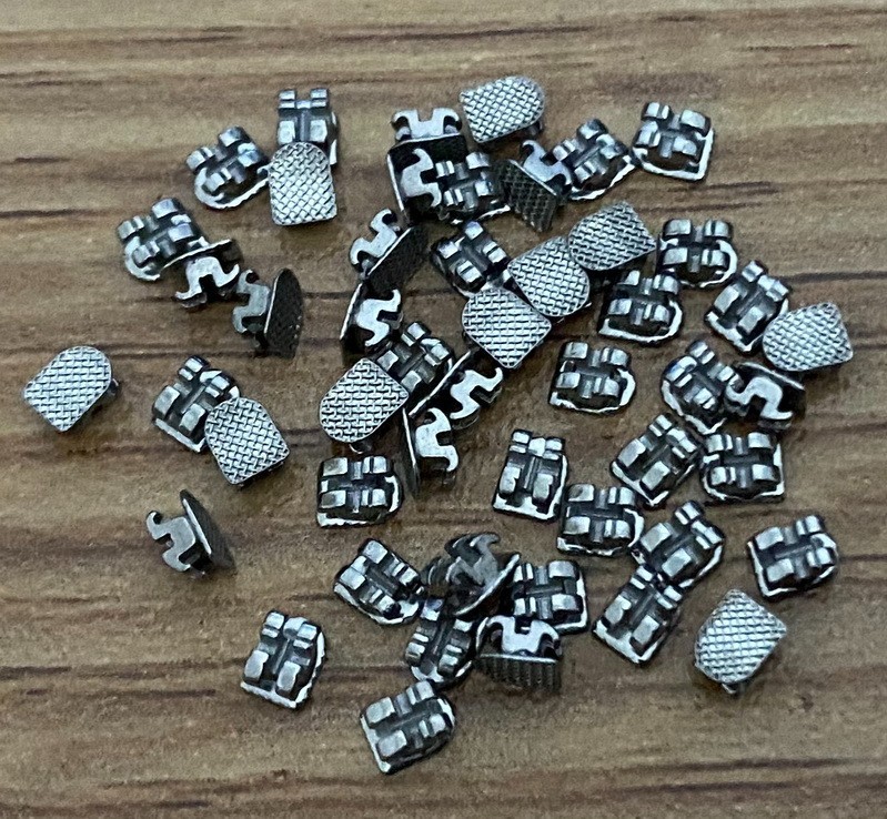 Dental Orthodontic Bracket Braces In Bulk Mini Roth 022 Slot Hooks 345 Metal