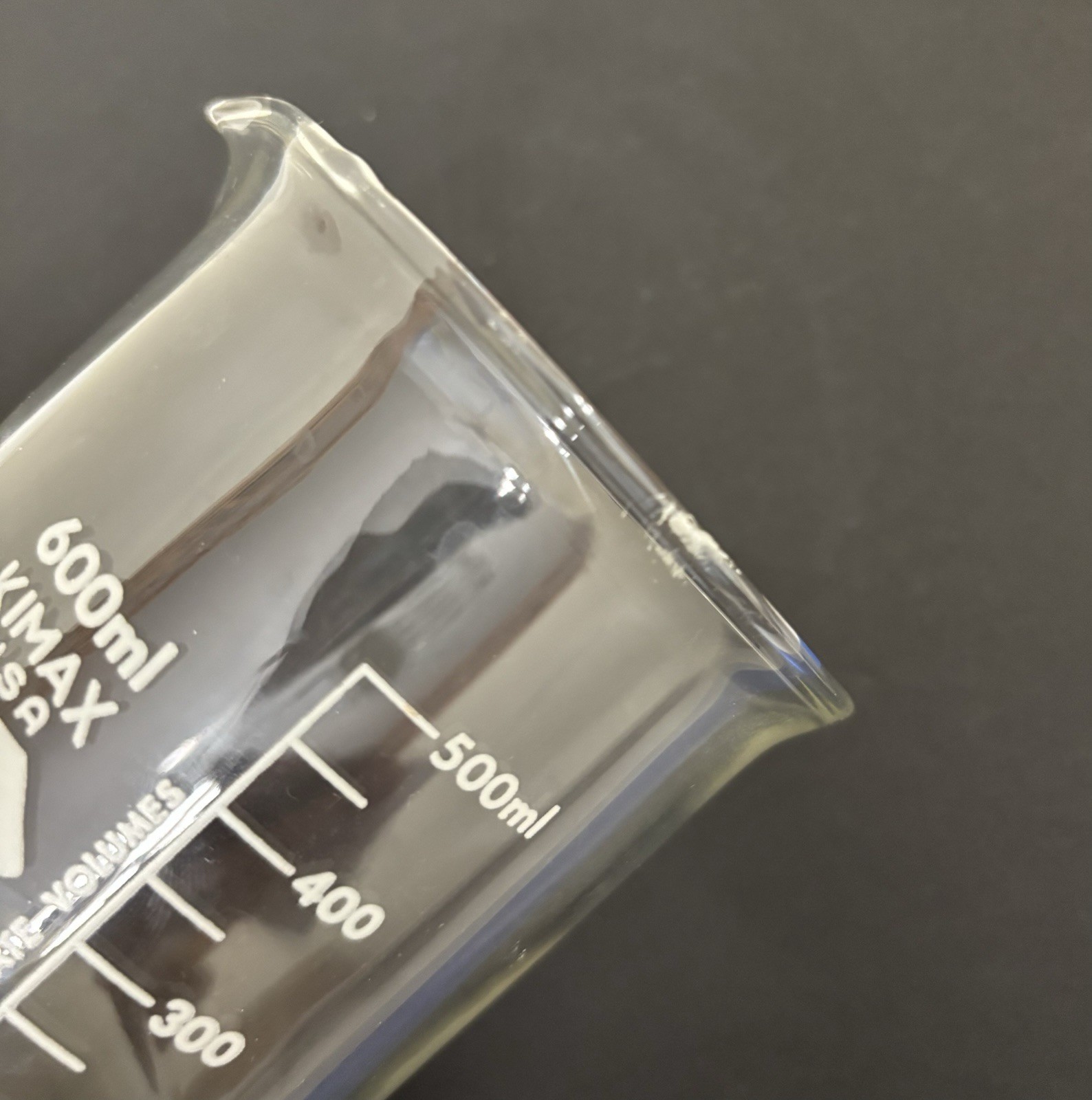 Kimax 600 ml Beaker with Bottom Drain