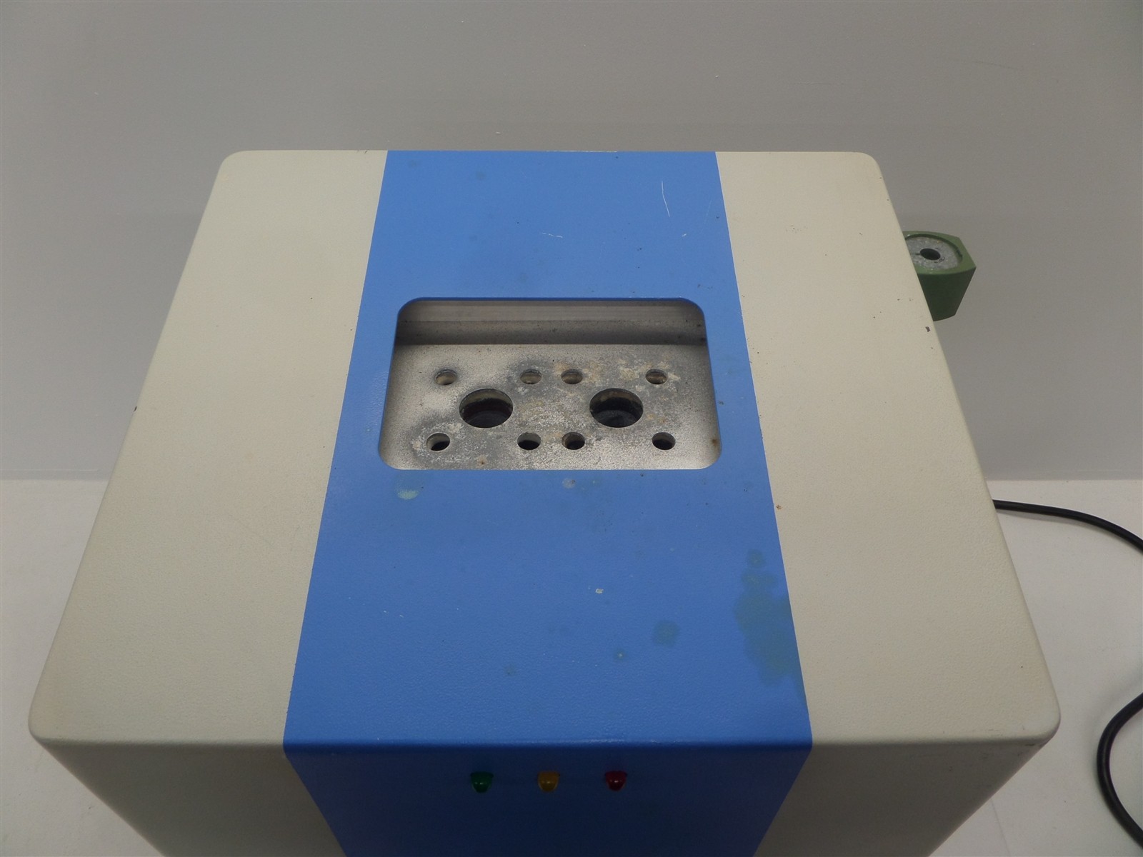 Omnical Super-CRC Micro Calorimeter